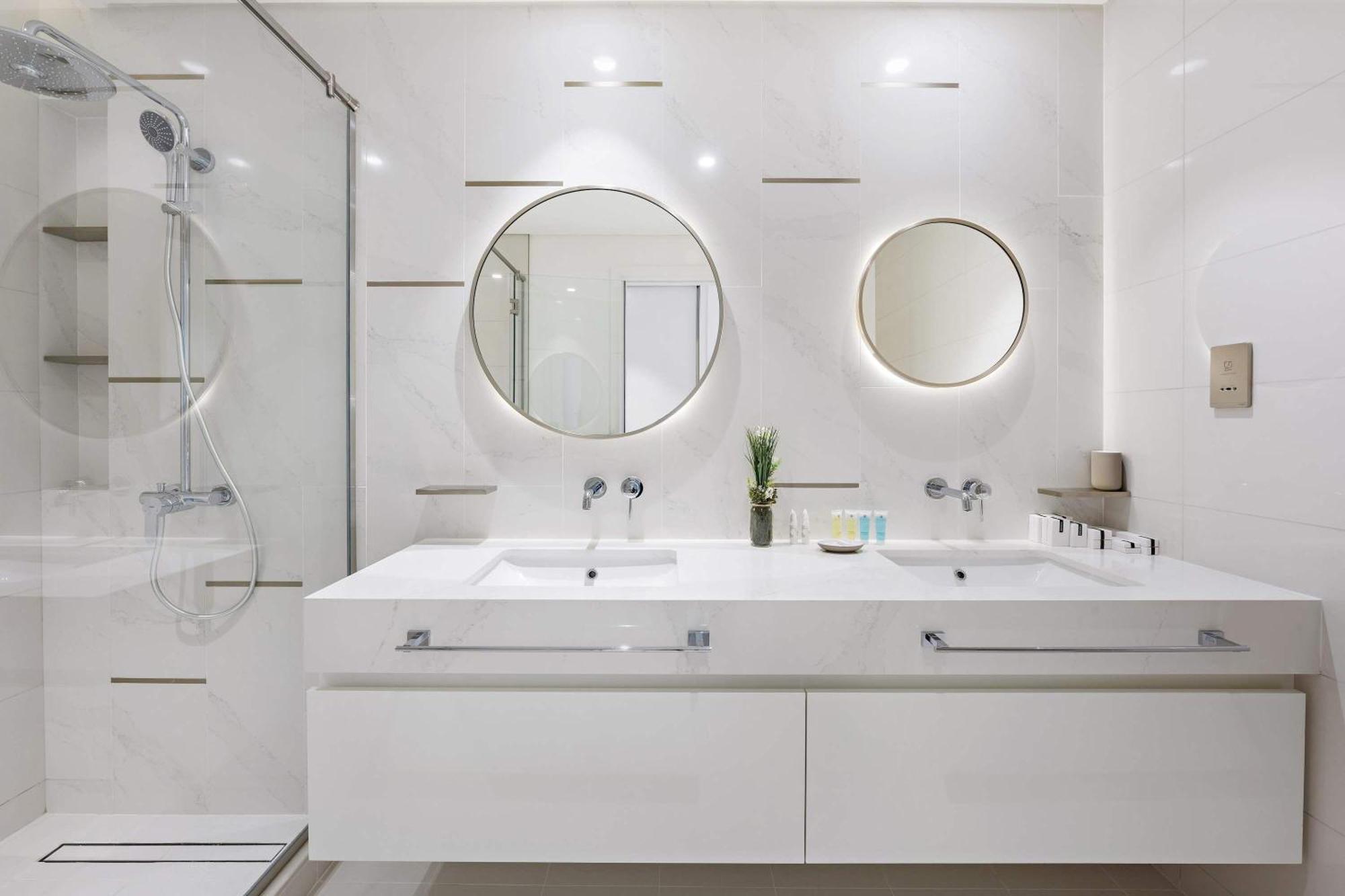 Silkhaus Brand New 2Bdr In Beach Vista Dubai Exteriör bild