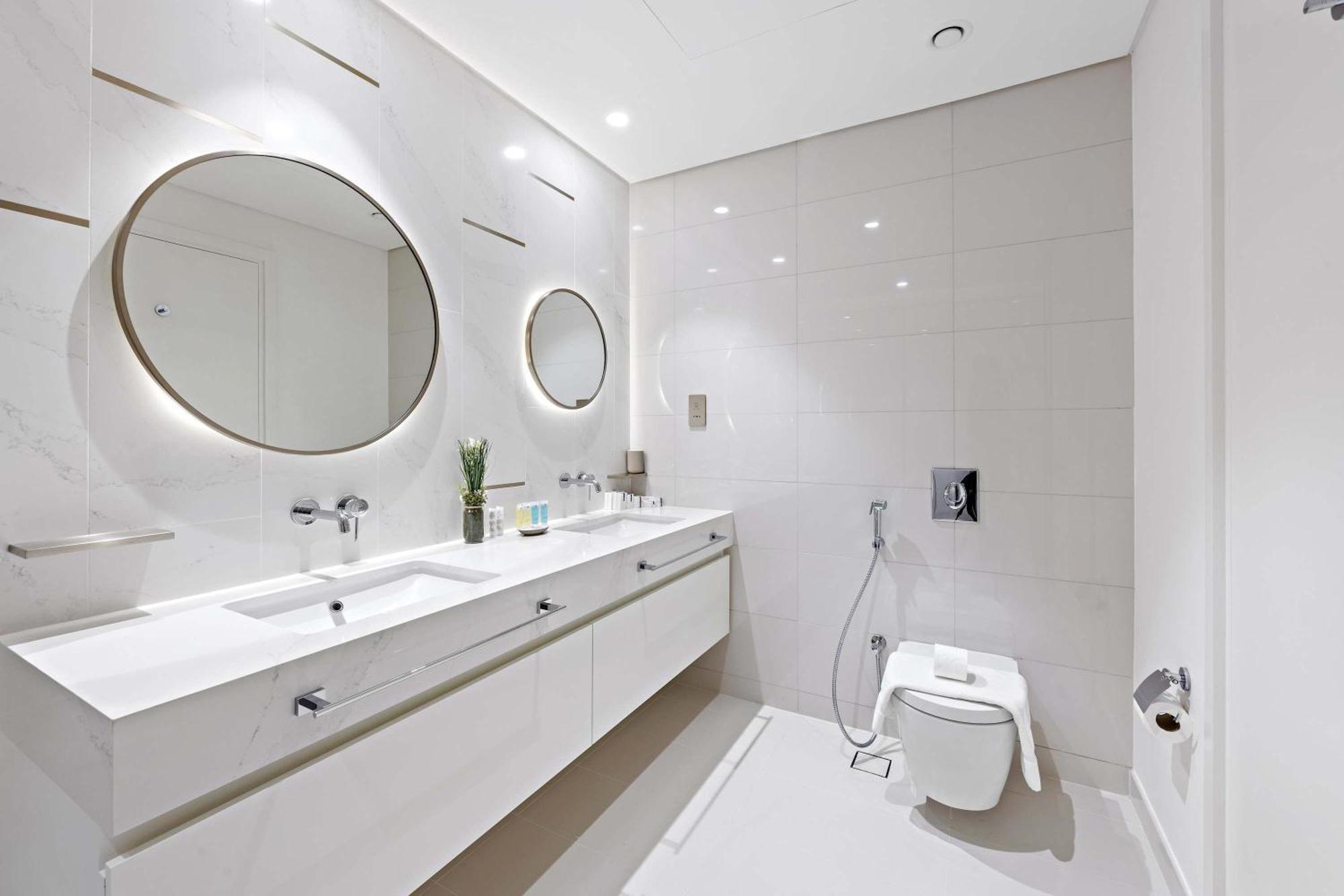 Silkhaus Brand New 2Bdr In Beach Vista Dubai Exteriör bild